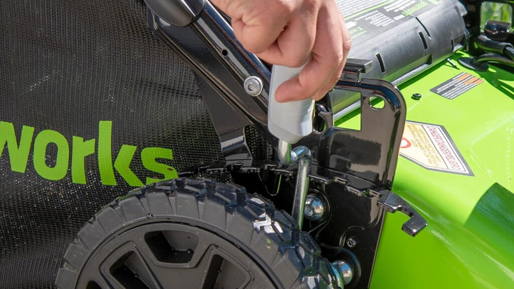 Greenworks MO48L520