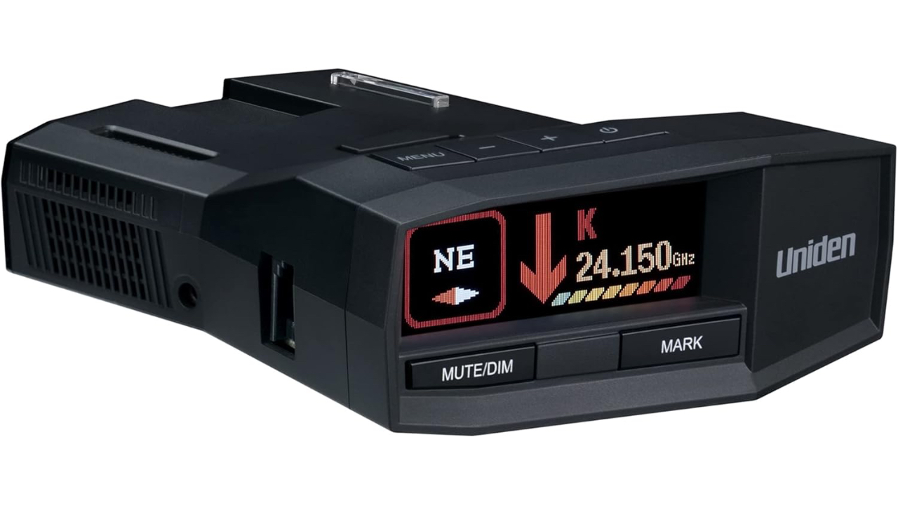 Uniden R8w Review: Premium Radar Detection